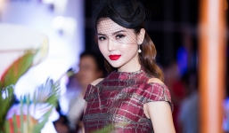  Hoa hậu Ngọc Duyên “mê hoặc” thảm đỏ thời trang với phong cách quý tộc