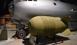 Thợ lặn Canada tìm thấy bom hạt nhân Mỹ mất tích