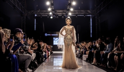 Huyền My đẹp tựa nữ thần trong chuyến đi Malaysia cùng NTK Anh Thư