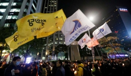 Văn phòng Samsung bị lục soát vì nghi liên quan bê bối của Tổng thống 