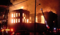 Cháy lớn tại xưởng may Ấn Độ, 13 người chết