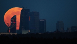 Đêm nay, Siêu trăng lớn nhất thế kỷ xuất hiện