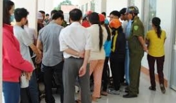 Bé gái 12 tháng tuổi chết trên đường đi cấp cứu