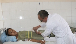 Nối thành công cẳng tay gần đứt lìa cho nam thanh niên