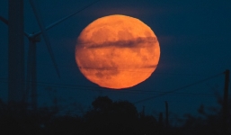 Đêm nay, siêu trăng lớn nhất 70 năm xuất hiện