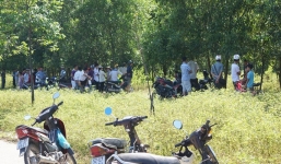 Thi thể nam thanh niên đang phân hủy cùng mảnh giấy ở vườn tràm