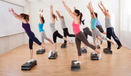 4 cách chọn giày tập aerobic cho bạn thoải mái nhất