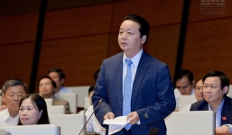 Bộ trưởng TN&MT khẳng định trước Quốc hội 'biển miền Trung đã an toàn'