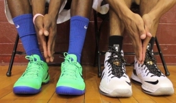 Cách chọn giày bóng rổ phù hợp với đôi chân