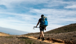 Cách chọn giày đi phượt phù hợp cho chuyến đi thêm hoàn hảo