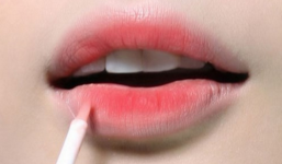 Cách chọn son lòng môi đẹp như sao Hàn Quốc