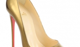 Cách chọn giày mũi nhọn cho phái đẹp bạn gái nên biết