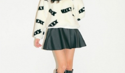 Những gợi ý chọn áo len cho người gầy không thể bỏ qua