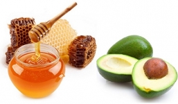 Cách làm đẹp mặt bằng mật ong cực kỳ hiệu quả
