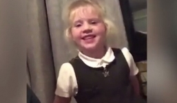 Bé gái được cầu hôn bằng nhẫn kim cương khiến bố mẹ sửng sốt