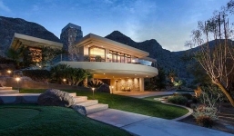 Tổng thống Obama mua 2 căn biệt thự hàng triệu USD trước khi nghỉ hưu ?