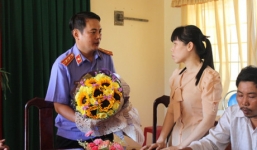 Gây oan sai cho người tố cáo cát tặc, Phó trưởng Công an huyện bị cách chức