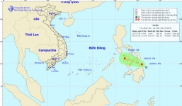 Áp thấp nhiệt đới giật cấp 8 đang tiến vào Biển Đông