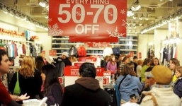 Black Friday – ngày giảm giá mạnh, mở đầu mùa mua sắm lớn nhất trong năm