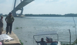 Tìm thấy nam thanh niên đâm chết bạn gái rồi nhảy cầu Cần Thơ tự tử