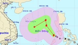 Bão số 9 Tokage giật cấp 11 gây mưa lớn khu vực miền Trung