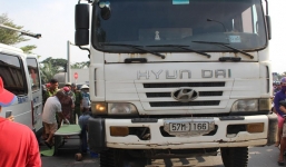 Cụ bà 81 tuổi bị xe ben cán tử vong khi đi ăn tiệc về