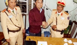 CSGT Đồ Sơn trả lại gần 80 triệu đồng cho người dân