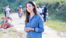 Hoa hậu Mỹ Linh đốn fan bằng sự giản dị khi đi từ thiện
