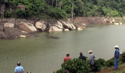 3 nữ sinh lớp 6 chết đuối dưới hồ thủy lợi