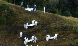 Mảnh vỡ không bị cháy, nghi vấn máy bay Brazil cạn nhiên liệu