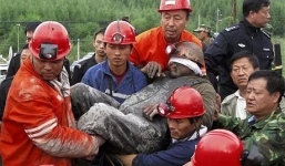 Tai nạn mỏ Trung Quốc, hàng chục người mắc kẹt