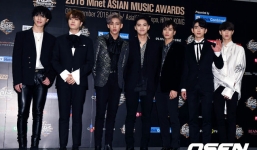 Dàn thần tượng Kpop xuất hiện hoành tráng tại họp báo MAMA 2016