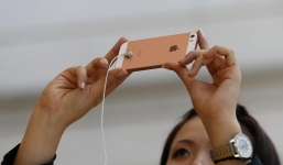 iPhone SE bất ngờ giảm giá mạnh thêm lần nữa