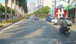 Video: Tài xế xe Mazda gây tai nạn, bỏ mặc nạn nhân nằm trên đường