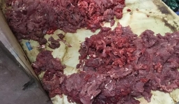 Cận cảnh công nghệ phù phép thịt lợn sề thành thịt bò