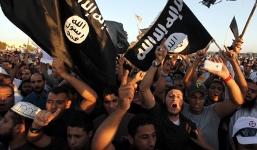 Lầu Năm Góc sửa đổi chiến lược chống IS theo Trump