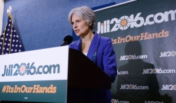 Ứng viên Đảng Xanh tuyên bố từ bỏ yêu cầu tái kiểm phiếu