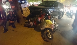 Xe Range Rover gây tai nạn liên hoàn trên đường phố Hà Nội