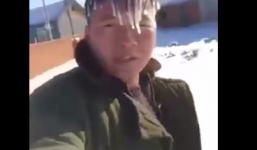 Clip: Tóc người đóng băng giữa trời lạnh giá 