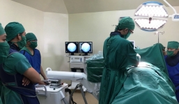 Thanh niên nhập viện vì nuốt nhầm răng giả sau tiệc cưới