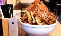 Chiêu độc nhà hàng gây khó thực khách: ăn tô mỳ khủng nhận 10 triệu đồng