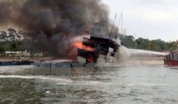 Tàu chở hơn 4.000 tấn ngô bốc cháy trên sông Thị Vải