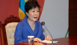 Tổng thống Hàn Quốc xin lỗi toàn dân sau khi  bị đình chỉ