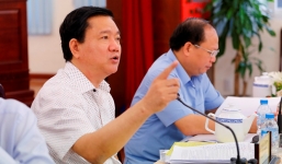 Bí thư Thăng: 'Bến xe cứ để giữa thành phố thì làm sao mà không ùn tắc?'