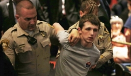 Thanh niên mưu sát Trump bị tuyên án 12 tháng tù