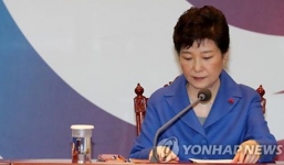 Cáo buộc mới về vụ chìm phà Sewol của bà Park Geun-hye