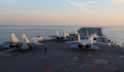 Tàu sân bay duy nhất của Trung Quốc diễn tập bắn đạn thật