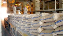 Xi măng Việt Nam gặp 'chướng ngại'