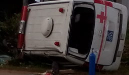 Xe cứu thương gặp tai nạn, bệnh nhân chết tại chỗ