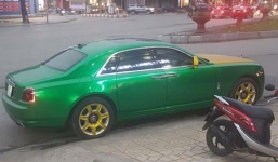 Đại gia Ninh Bình “chơi trội” biến Rolls-Royce Ghost thành taxi